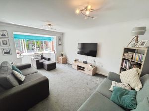Lounge- click for photo gallery
